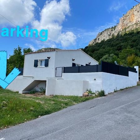 Maison Avec Jardin, Parking Entre Mer Et Montagne Le Revest-le-Eaux Dış mekan fotoğraf