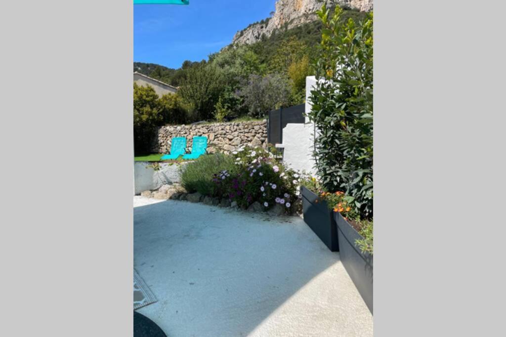 Maison Avec Jardin, Parking Entre Mer Et Montagne Le Revest-le-Eaux Dış mekan fotoğraf