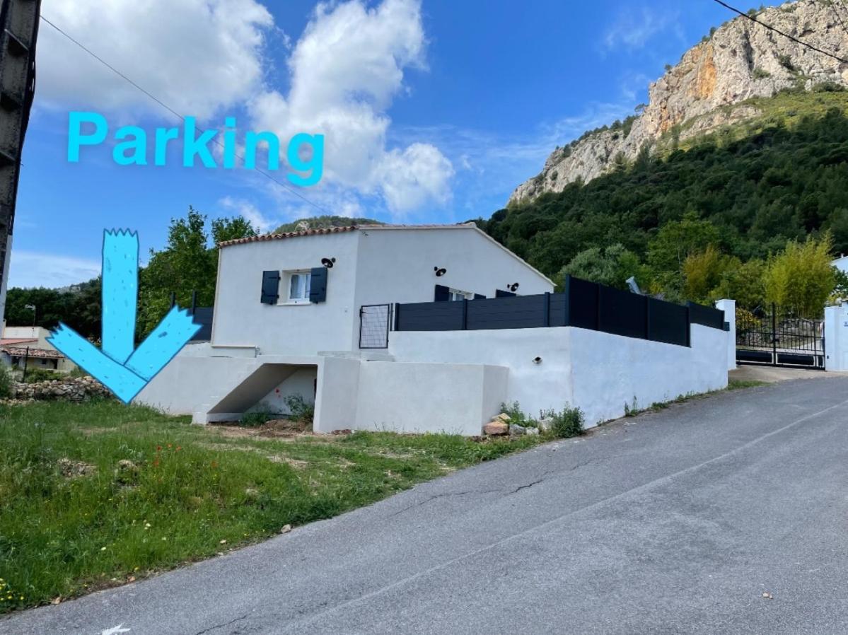 Maison Avec Jardin, Parking Entre Mer Et Montagne Le Revest-le-Eaux Dış mekan fotoğraf